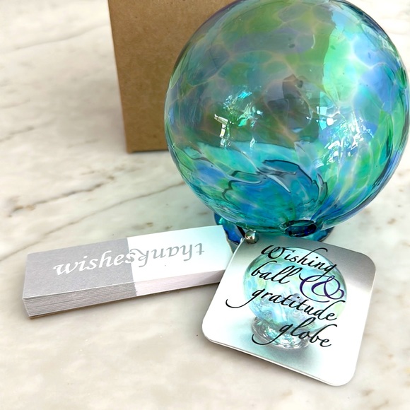 Wishing globe - Picture 2 of 3